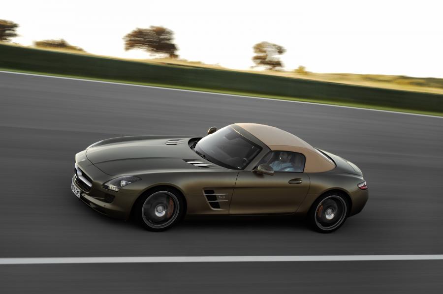  Mercedes-Benz SLS AMG Roadster 2012 года  (фото 165 из 198)